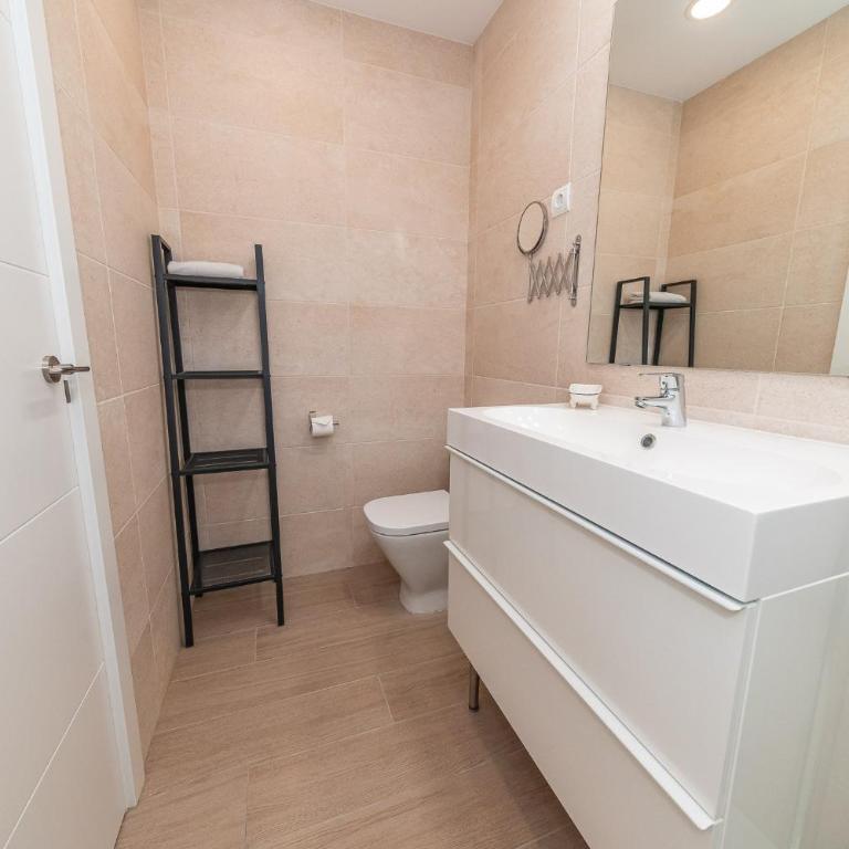Marqués de Vadillo2 Apartments - One-Bedroom Apartment - 5