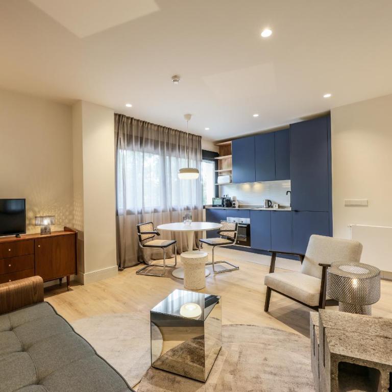 AmazINN Stay Madrid Palacio Real - Superior Apartment - 2