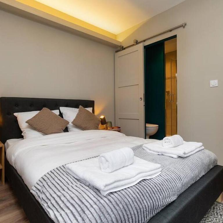 Beautiful cosy, modern studio in Chamonix centre - One-Bedroom Apartment - 8