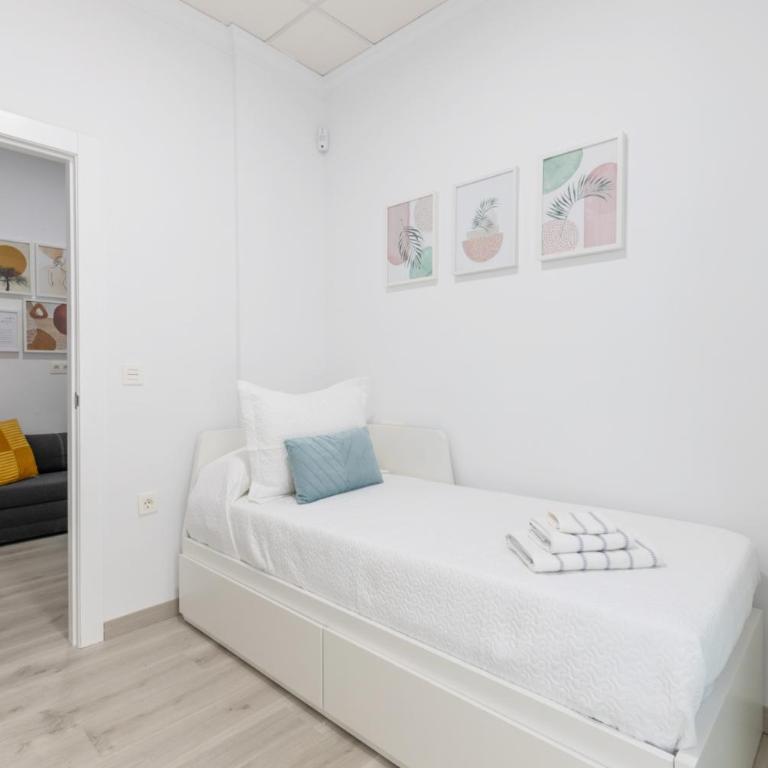 H&H Suite en el Corazón de Granada - Two-Bedroom Apartment - 17