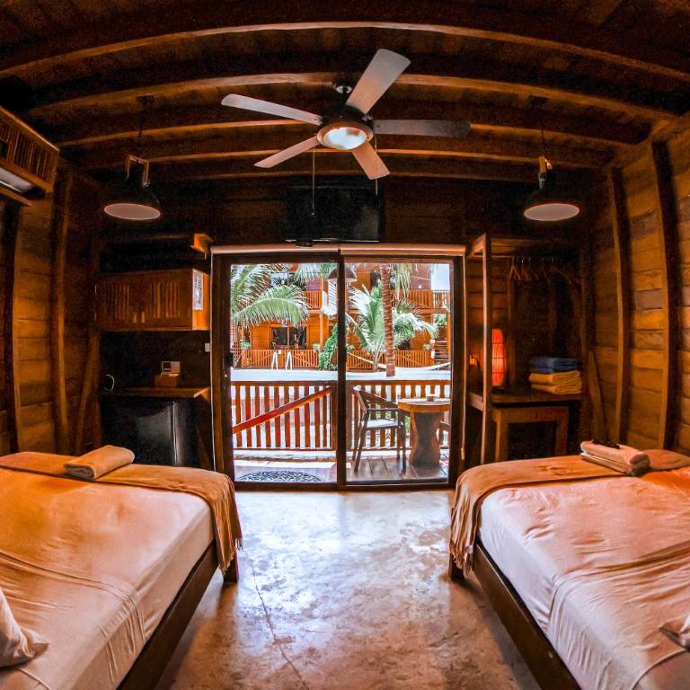 Coconut by ÓOL Hotels - Habitación Doble con balcón - 2 camas - 3