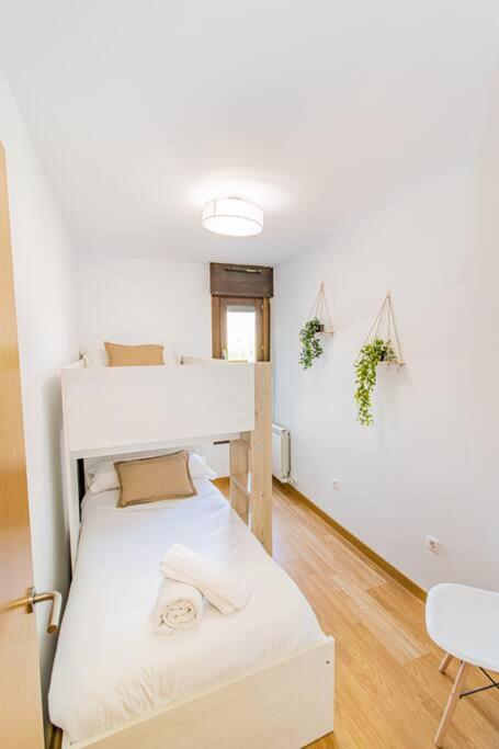 Penthouse Pyrinees , Terrace , Parking & Storage - Appartamento con 2 Camere da Letto - 25