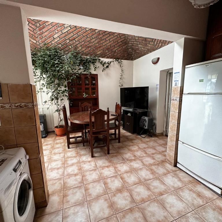 Casa Los Nogales - Two-Bedroom House - 29