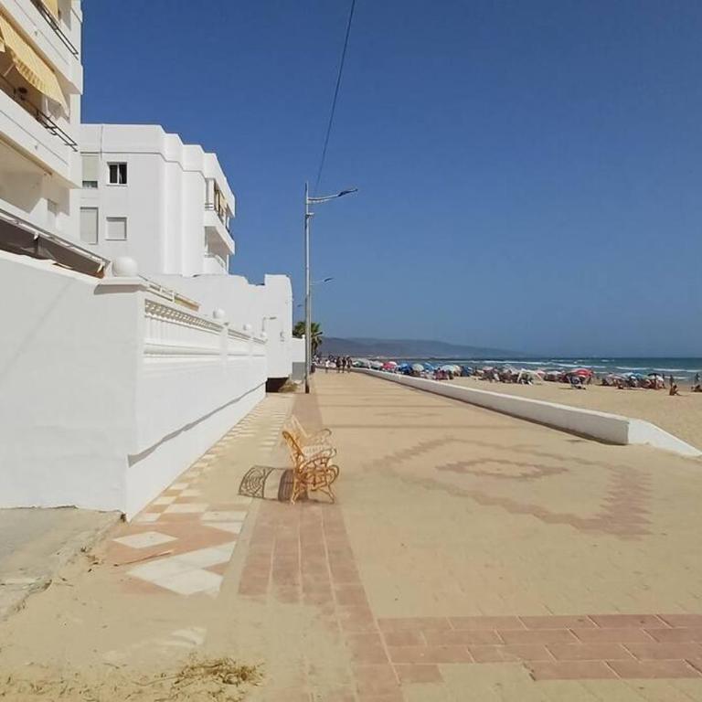 Primera línea de playa y acceso directo a la playa - Apartamento de 2 dormitorios - 68