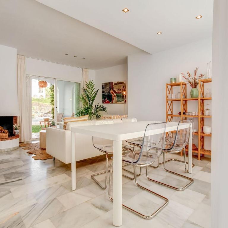 Relaxed Retreat With Pool - Casa Vacacional de 3 dormitorios - 3