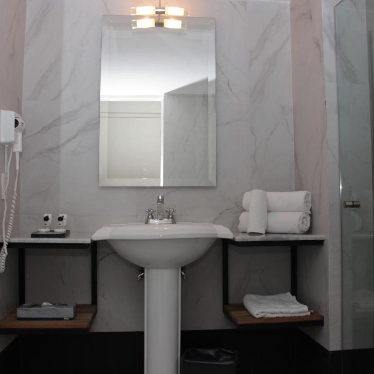 Hotel Plaza Revolución - Twin Room - 2