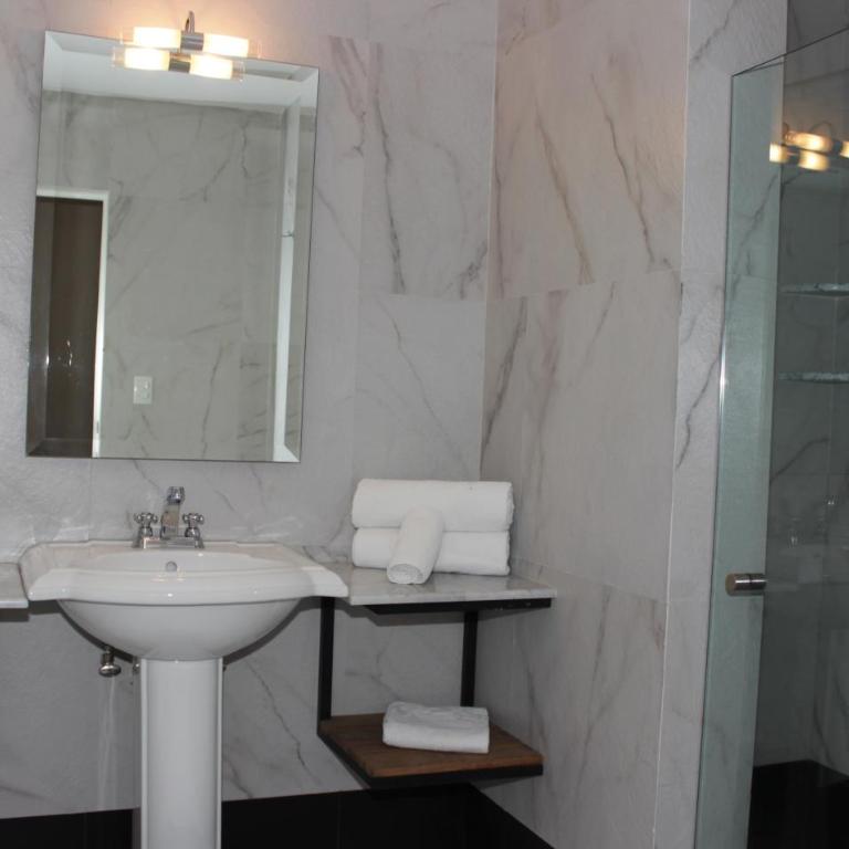 Hotel Plaza Revolución - King Room - 1