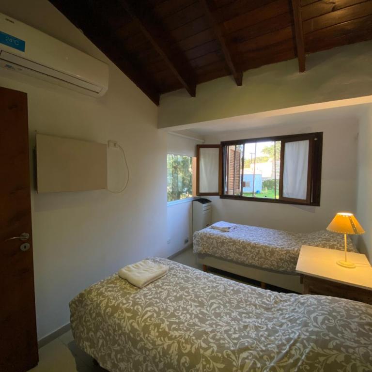 Casa Chalet "La Roja" -vista a la laguna!!!- - Casa de 3 dormitorios - 24