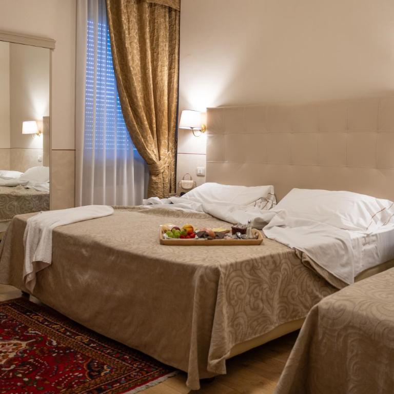 Hotel Ambasciatori - Camera Tripla Standard - 1