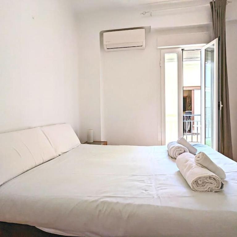 Entire 3 room flat in city center - CANAST - Three-Bedroom Apartment - 9