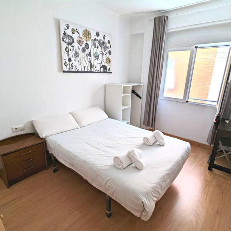 Entire 3 room flat in city center - CANAST - Three-Bedroom Apartment - 15