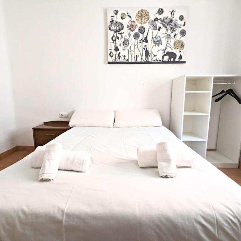 Entire 3 room flat in city center - CANAST - Three-Bedroom Apartment - 18