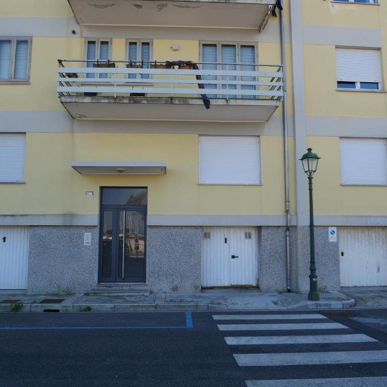 FIORE DI MARE - Delizioso bilocale con posto auto vicino al porto - Appartamento con 1 Camera da Letto - 31