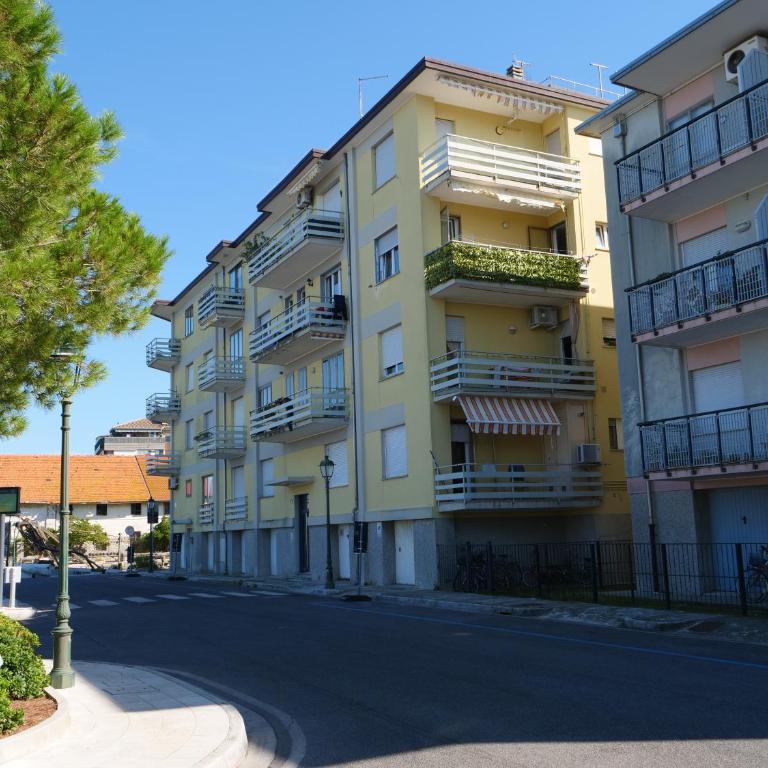 FIORE DI MARE - Delizioso bilocale con posto auto vicino al porto - Appartamento con 1 Camera da Letto - 32