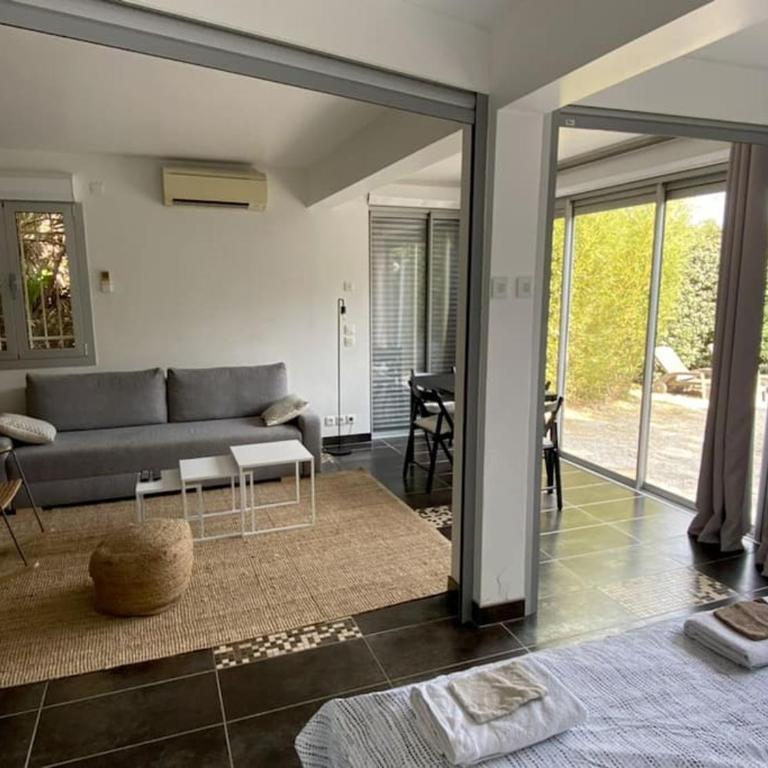 Maisonnette climatisée à 10 m de la plage de la péguière - Apartment mit 1 Schlafzimmer - 5
