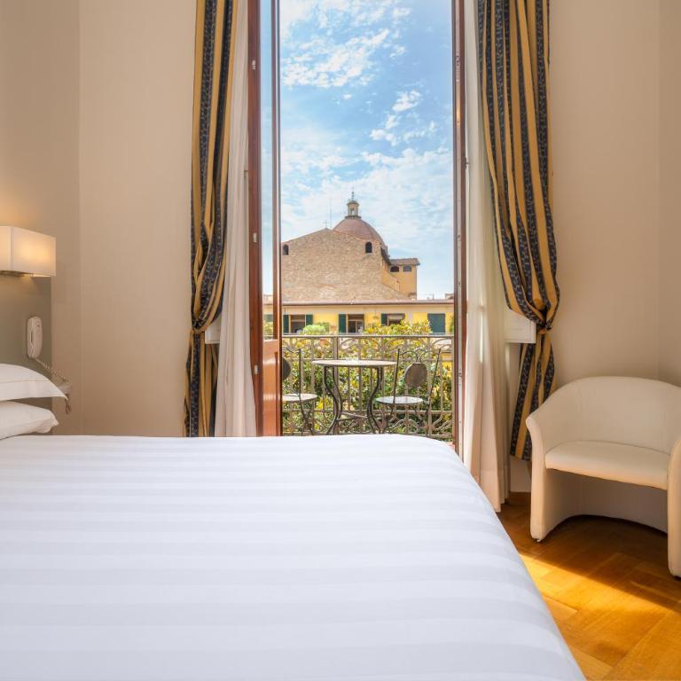 Hotel Croce Di Malta - Camera Matrimoniale/Doppia con Letti Singoli con Vista Giardino - 5
