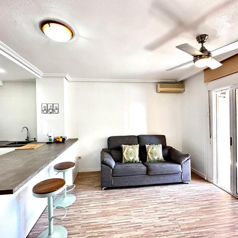 Arenales del Sol Beach Apartment - One-Bedroom Apartment - 19