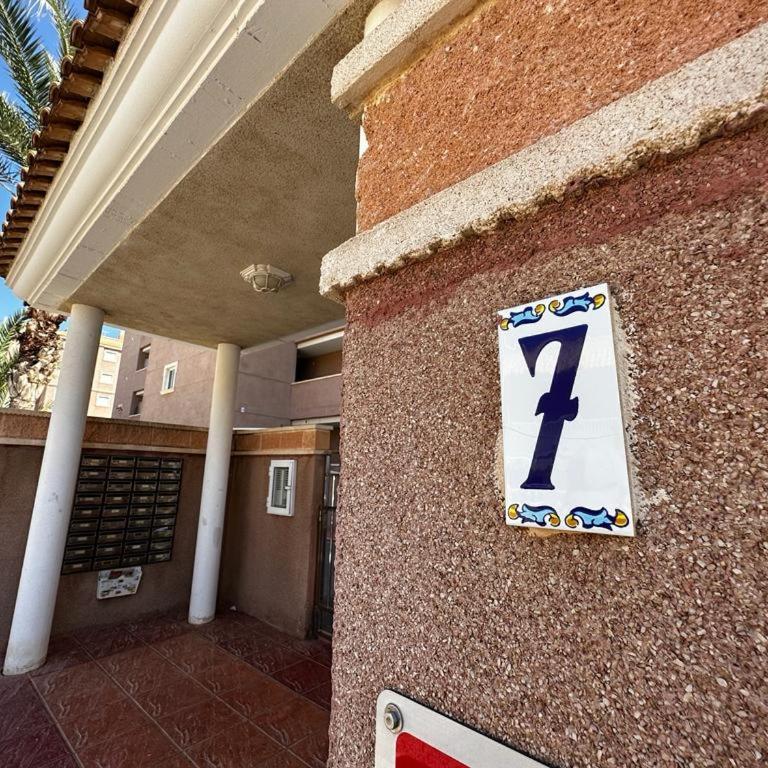 Arenales del Sol Beach Apartment - One-Bedroom Apartment - 34