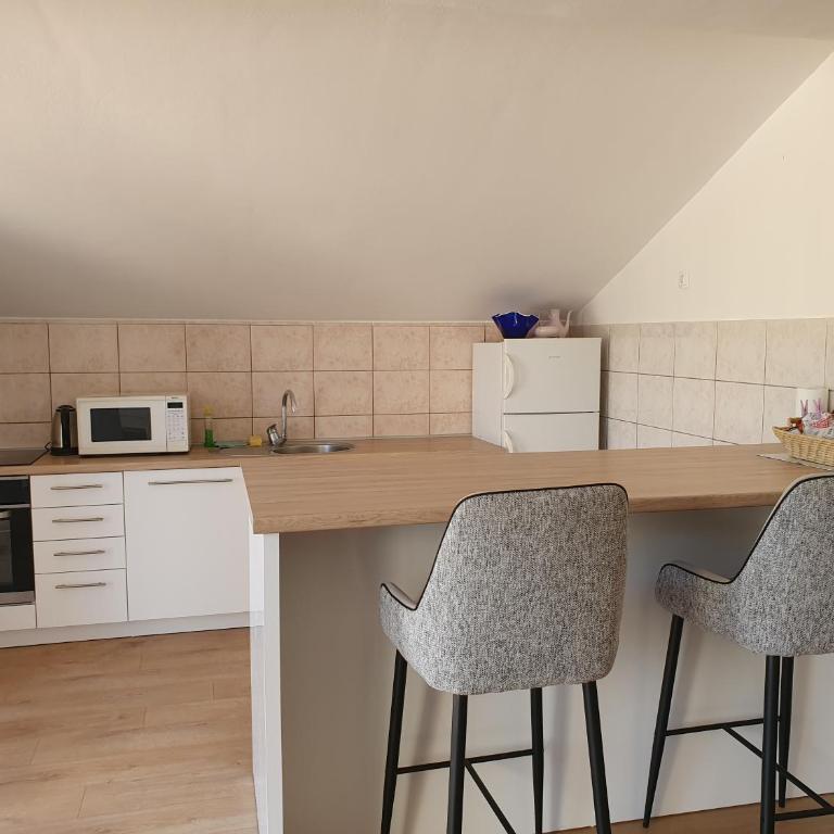 Apartment Faraon free private parking - Two-Bedroom Apartment - 2