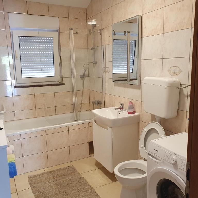 Apartment Faraon free private parking - Two-Bedroom Apartment - 9