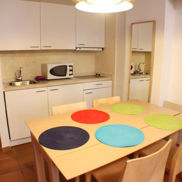 Apartamentos Arttyco con parking y WiFi by SURYNIEVE - Apartment mit 2 Schlafzimmern - 6