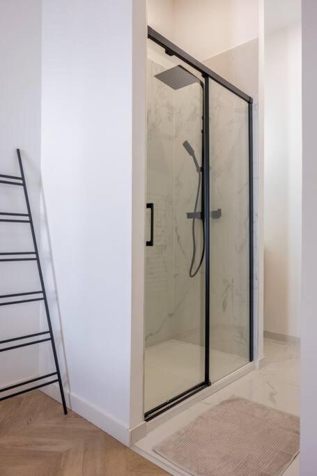 La suite d'Orbigny en hyper centre - Appartement 1 Chambre - 3