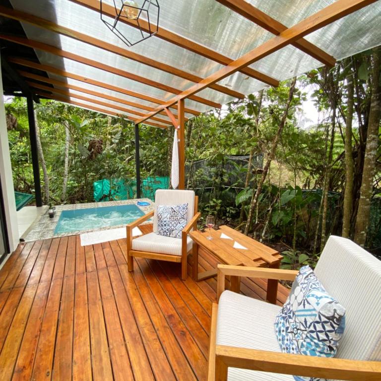 Macas Glamping - Habitación Familiar con vistas al jardín - 9
