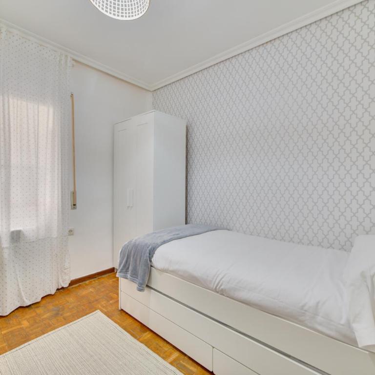 Las terrazas de Castañares by Clabao - Two-Bedroom Apartment - 25