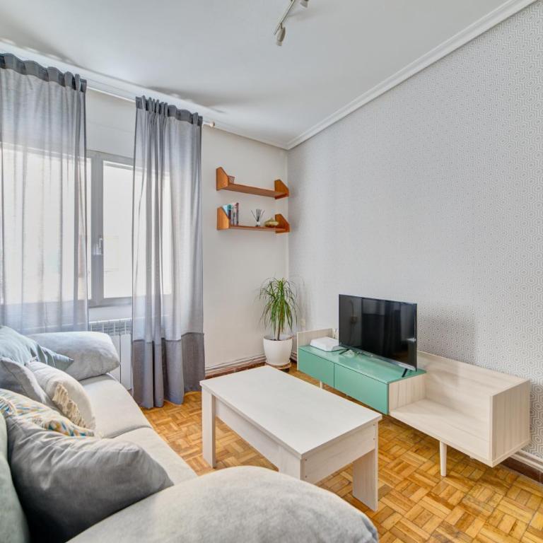 Las terrazas de Castañares by Clabao - Two-Bedroom Apartment - 2