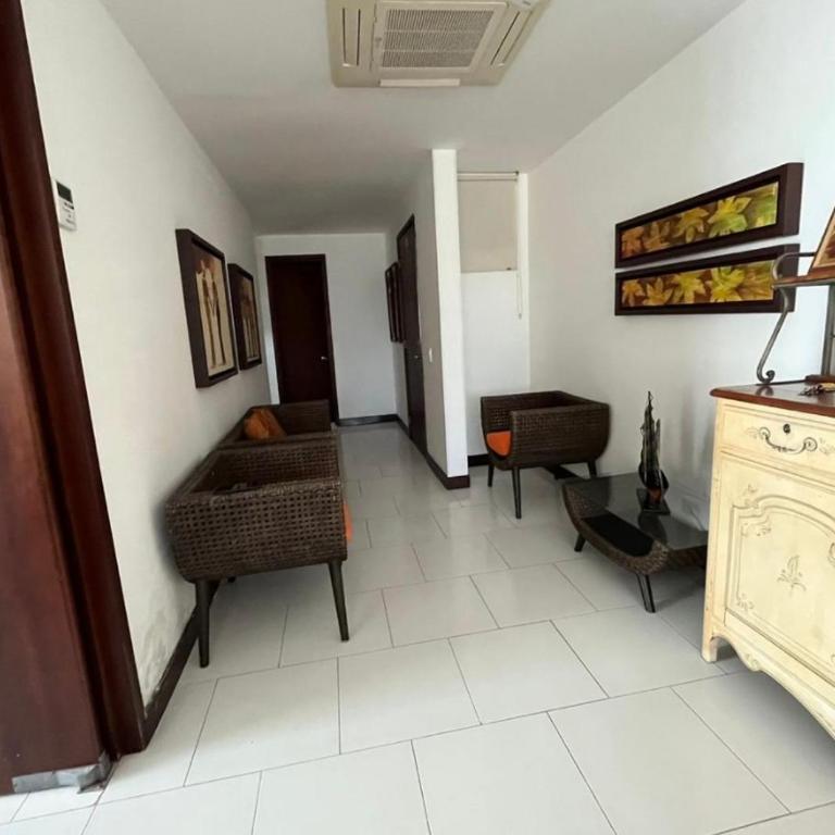 Amplio apt de 3 alcobas edificio primera linea de playa - Apartamento - 32