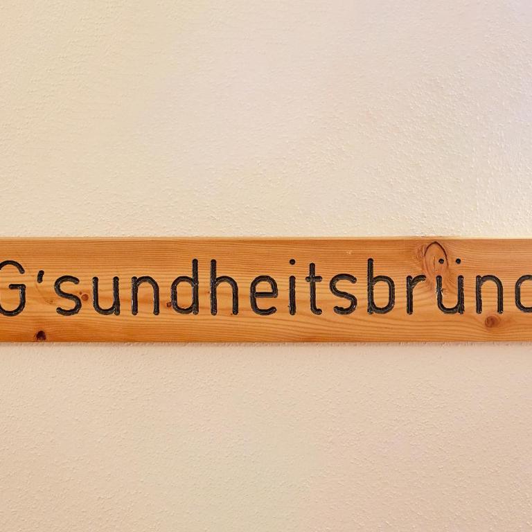 Gästehaus Kulmer - Dreibettzimmer mit Bad - 7