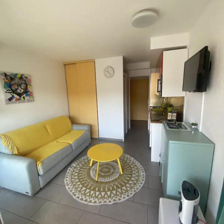 Studio/f1bis à 50 m de la plage - Studio avec Terrasse - 10