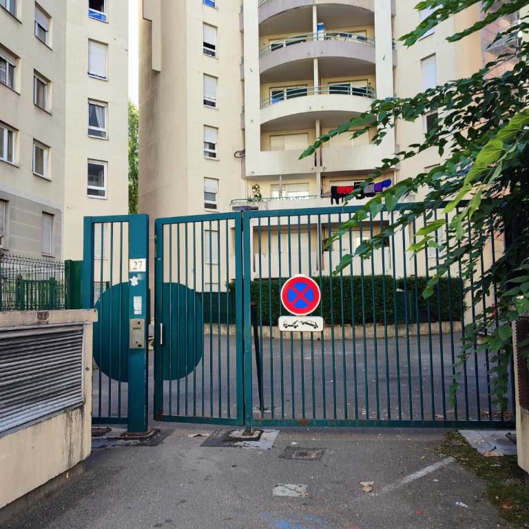 T2 calme logement entier 45 m² sur Debourg/Gerland - Appartement 1 Chambre - 12
