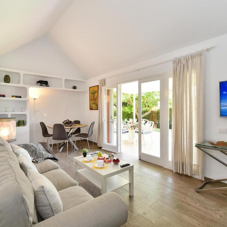Belvilla by OYO Melocotones 50 - Two-Bedroom Bungalow - 10