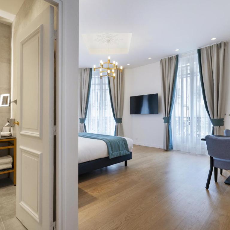 Vestay Montaigne - Suite with Balcony - 4