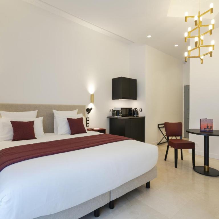 Vestay Montaigne - King Suite with Balcony - 2