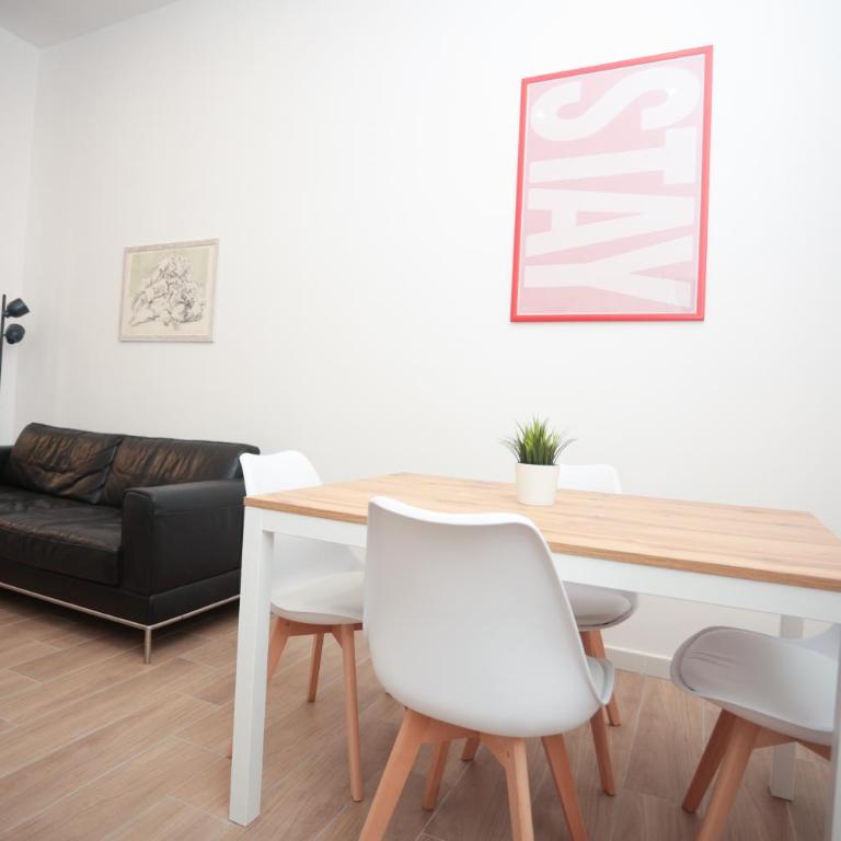 Vatican Museum Apartment - Two-Bedroom Apartment - 1