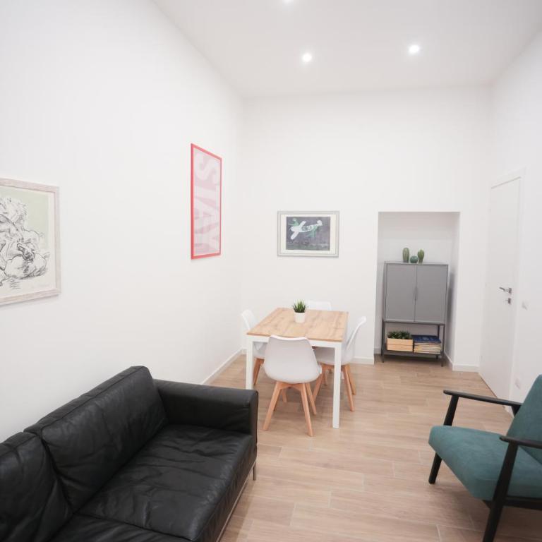 Vatican Museum Apartment - Two-Bedroom Apartment - 18