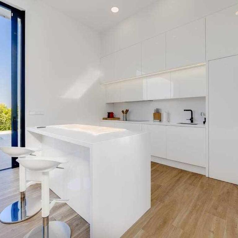 Exclusiva villa con piscina climatizada / Colinas - Villa de 3 dormitorios - 31