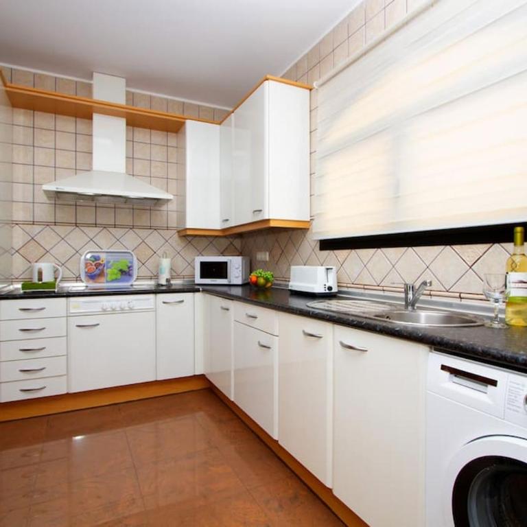 Riviera Park 2b, central 2 bed - Apartamento de 2 dormitorios - 12