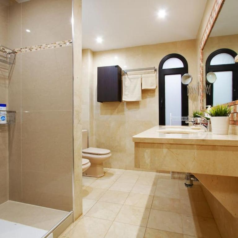 Riviera Park 2b, central 2 bed - Apartamento de 2 dormitorios - 17