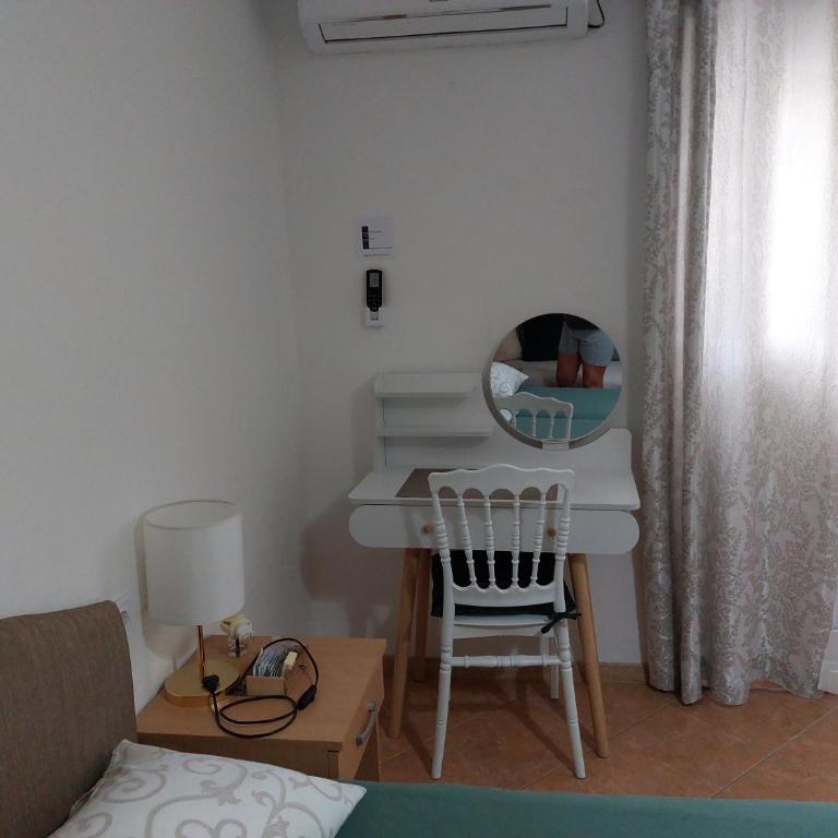 Vicky Apartments - Triple Room with Terrace - 3