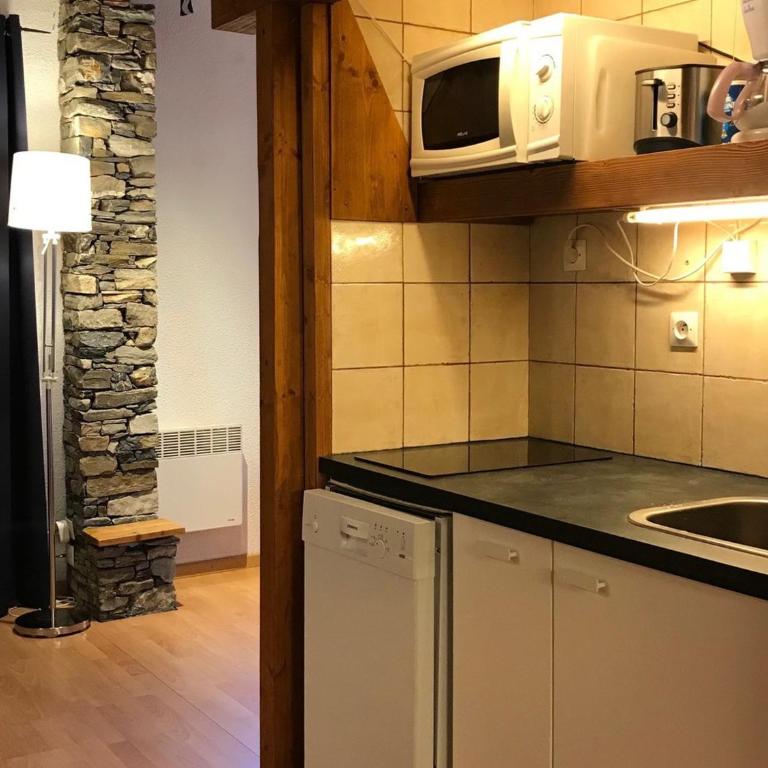 Studio cosy à la montagne avec accès direct aux pistes - 4 personnes - FR-1-181-2478 - Studio - 10