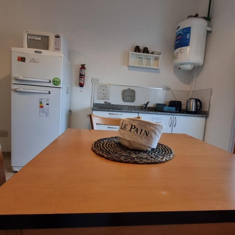 Dpto con Balcón- Rafael Nuñez - Cerro de las Rosas - Apartamento de 1 dormitorio - 5