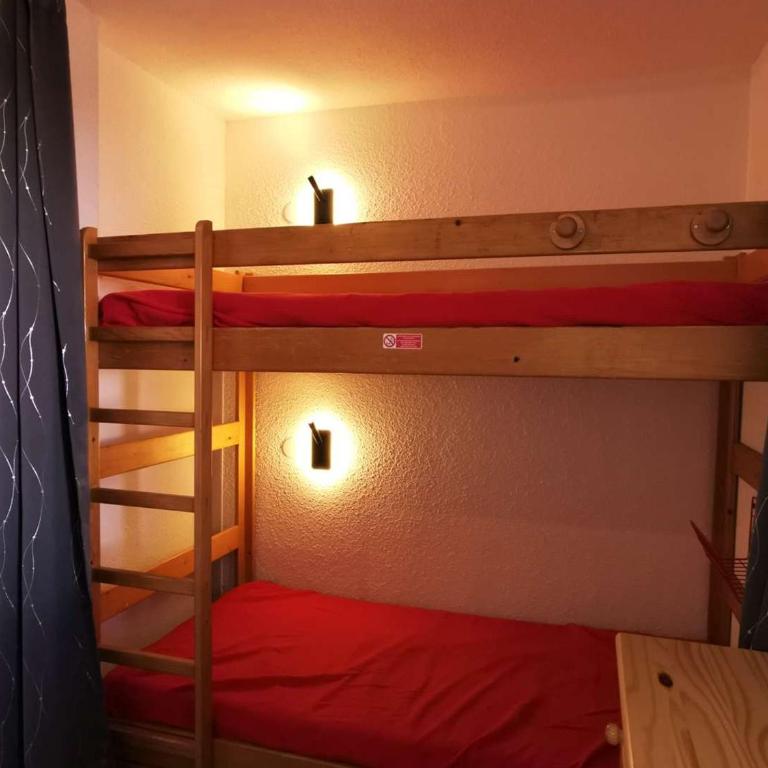 Charmant appart 4 pers skis aux pieds, proche commerces et bus - FR-1-545-39 - Studio - 8