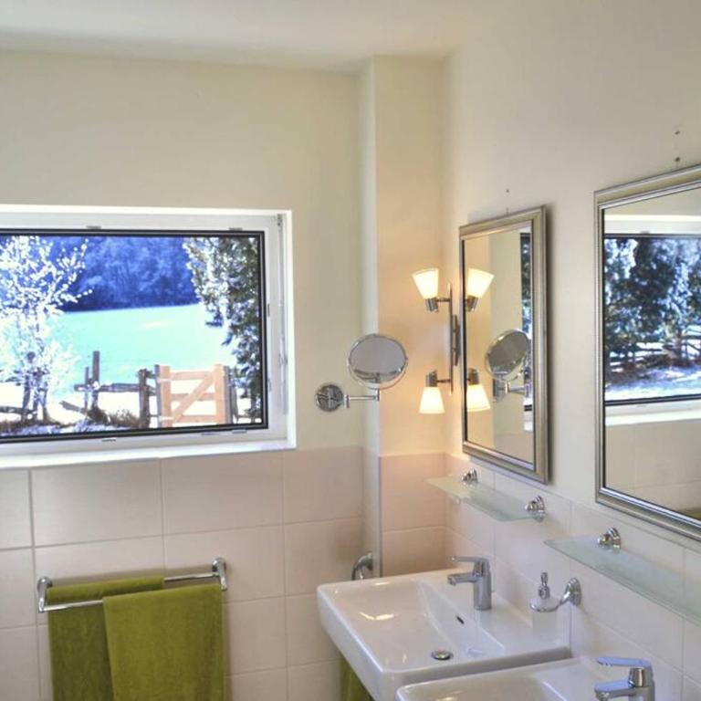 quiet and central Luxury Villa "Juwel " with Sauna in a beautiful valley - Villa - 18