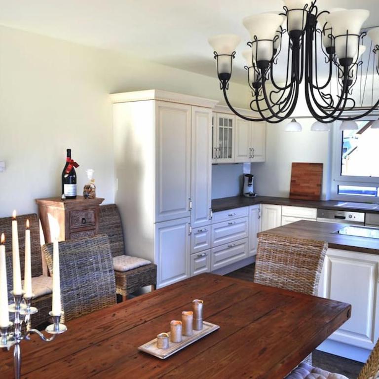 quiet and central Luxury Villa "Juwel " with Sauna in a beautiful valley - Villa - 3