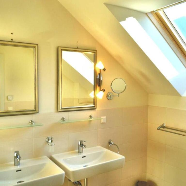 quiet and central Luxury Villa "Juwel " with Sauna in a beautiful valley - Villa - 22