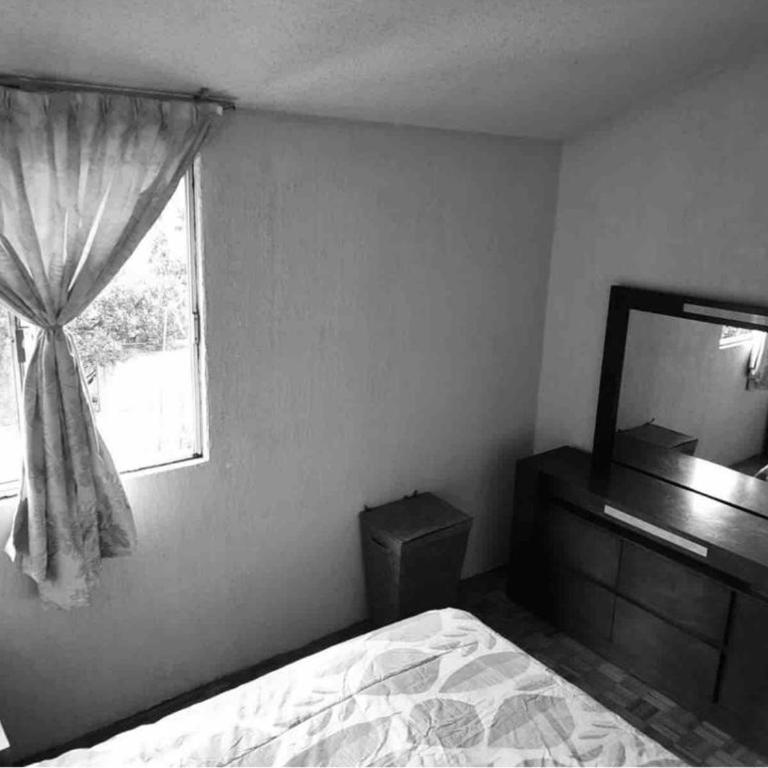 DEPARTAMENTO CON VISTA HERMOSA A 5 MIN DE SIX FLAGS - Two-Bedroom Apartment - 3