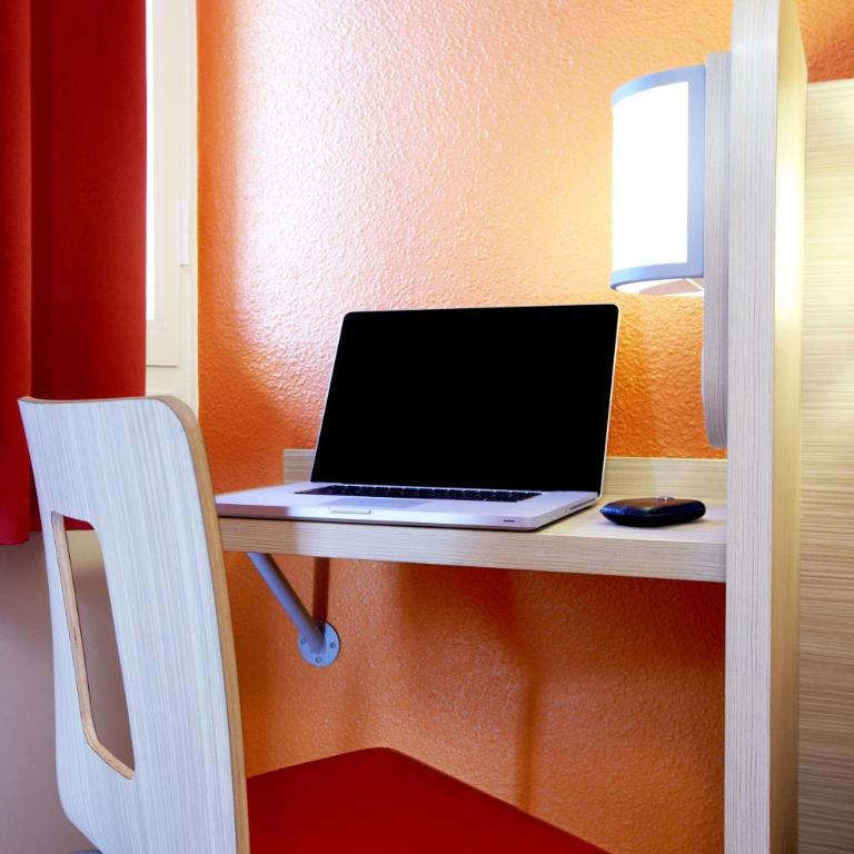 Premiere Classe Beziers - Chambre Familiale - 5